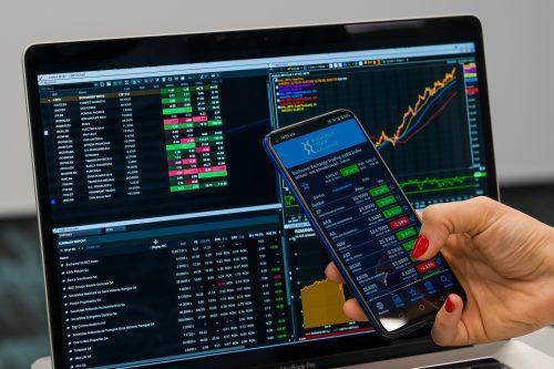 Analiza Investimental: Companiile din energie și utilități contribuie semnificativ la performanțele indicelui BET de anul acesta