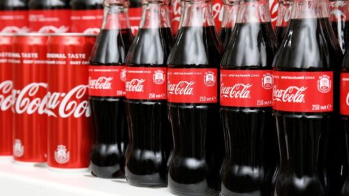 Acțiunea zilei: Coca-Cola, un trimestru bun, dar cât plătești pentru el?