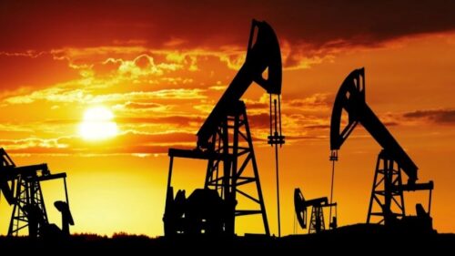 Petrolul scade puternic după semnalele de pace SUA–Iran. Ce urmează pentru prețul țițeiului?