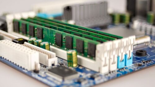 Acțiunea Zilei: Micron Technology – Venituri record de $23,9 mld., marja brută de neegalat și o perspectivă explozivă. Ce spun cifrele?