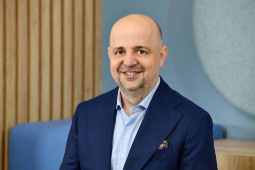 Allianz-Țiriac: Românii conștientizează riscurile financiare, dar amână deciziile de protecție