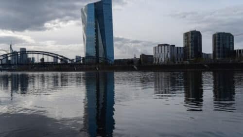 Sondajele recente indică o creștere a presiunilor stagflaționiste în zona euro