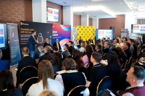 Liderii de business discută soluții pentru adaptarea la noul context economic, la „Business Evolution – Creștere. Transformare. Adaptare.” de la Focșani