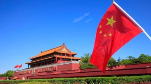 Economia Chinei transmite semnale mixte: industria încetinește, dar serviciile revin ușor în teritoriu de creștere