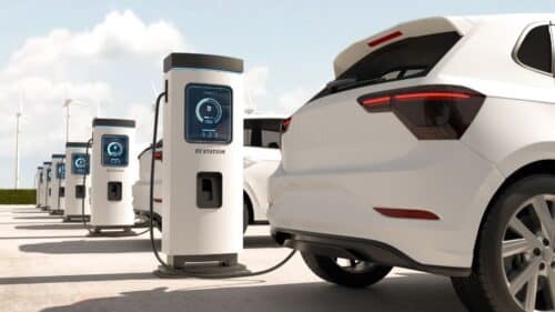 OMV Petrom finalizează un proiect susținut de UE pentru extinderea rețelei de încărcare a vehiculelor electrice de-a lungul coridorului cheie din Europa Centrală